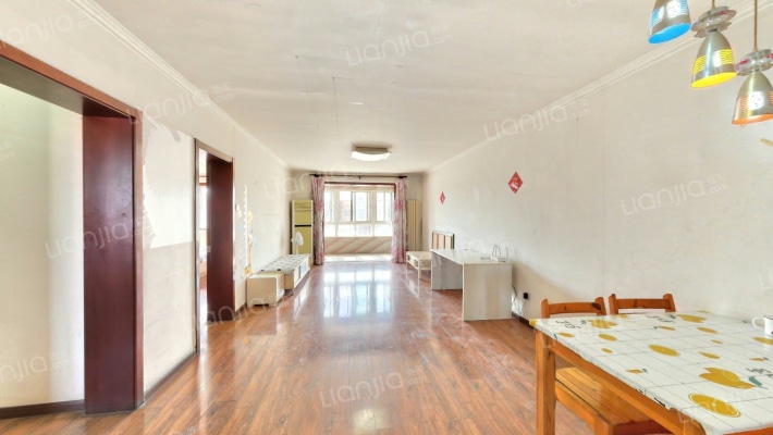 龙锦苑东五区二手房实景图