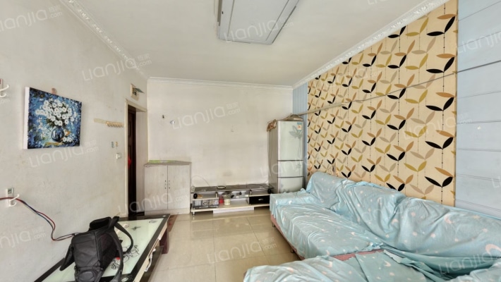 龙发街二手房实景图