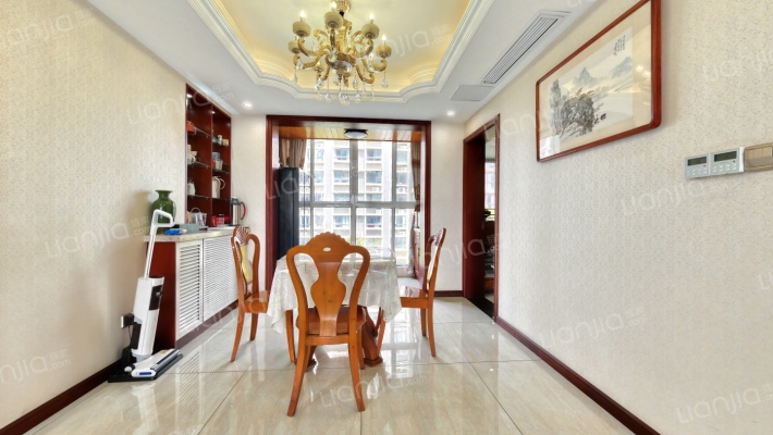 金盛田铂宫二手房实景图