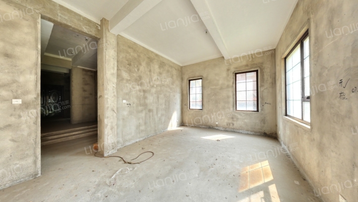 绿色港湾达利庄园二手房实景图