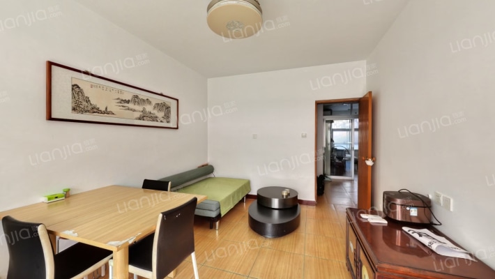 市妇产科医院宿舍二手房实景图