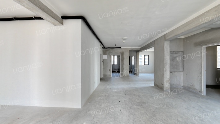 卓和佳苑二手房实景图