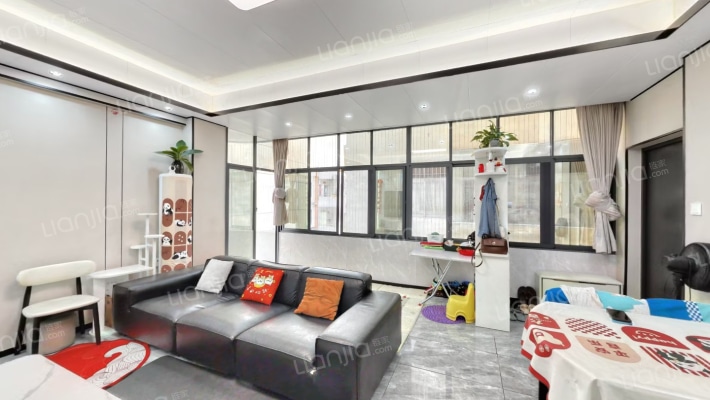 红星丽苑二手房实景图