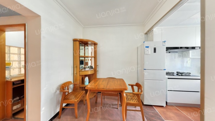 学院南路60号院二手房实景图