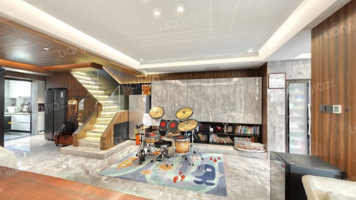 浪琴园二手房实景图