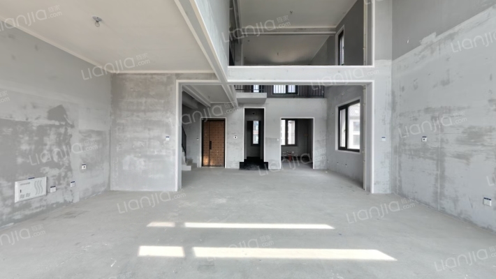 天逸华府二手房实景图