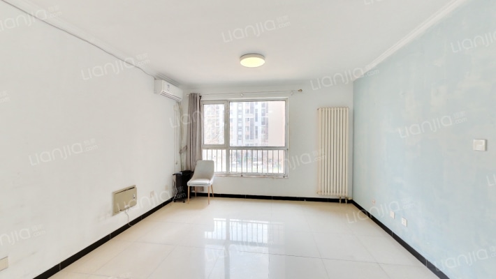 金盏嘉园C区二手房实景图