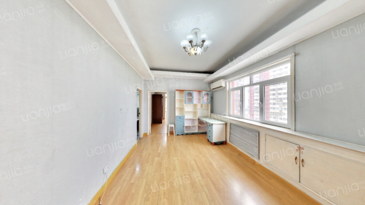 南线里小区二手房实景图