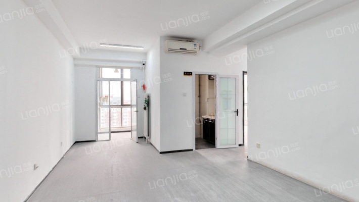 智慧大厦二手房实景图