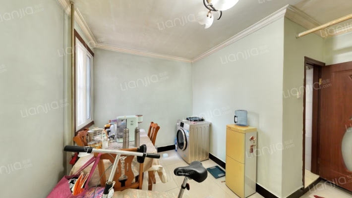 苇子坑甲1号院二手房实景图