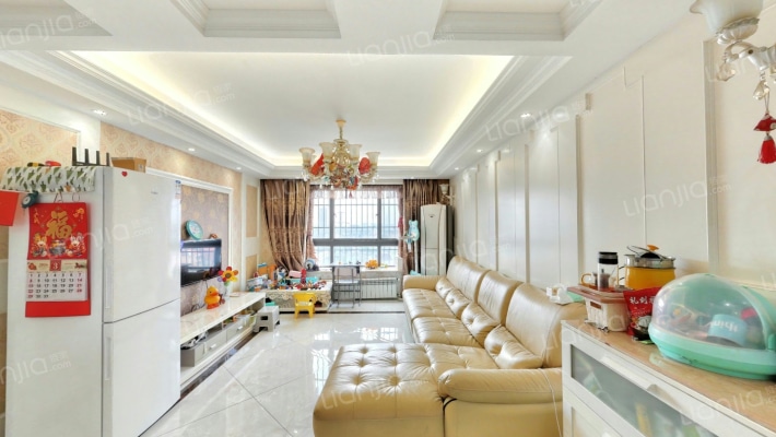 天苜雅园二手房实景图