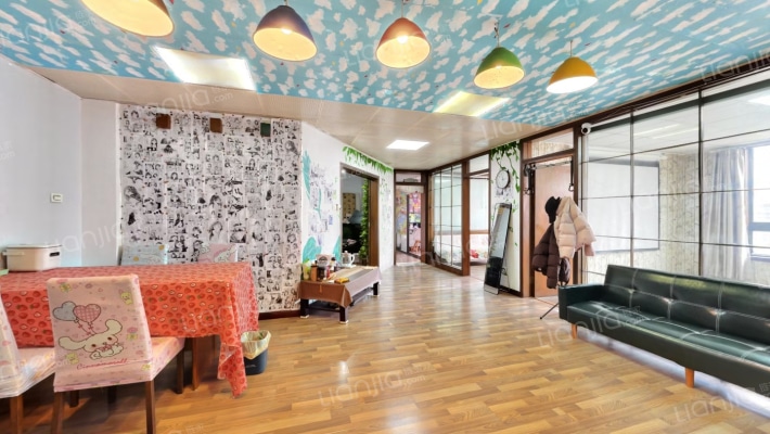 东方怡景大厦二手房实景图