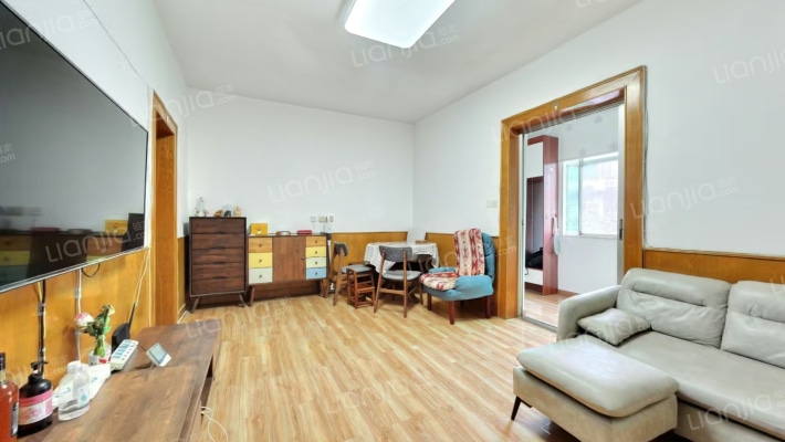 杨园街电信社区二手房实景图