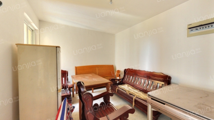 华港雅园二手房实景图