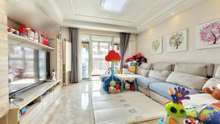 金地朗悦沁园二手房实景图