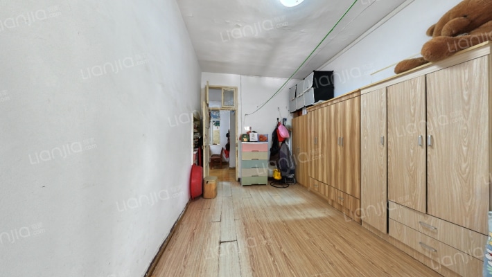 外经贸学院职工宿舍二手房实景图