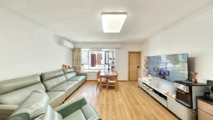 宝星国际二期二手房实景图