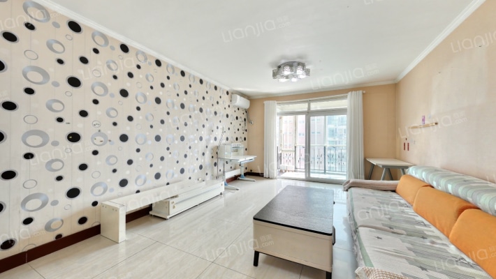 在水一方二手房实景图