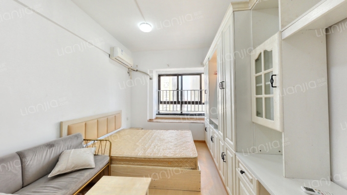 翠屏水晶广场二手房实景图