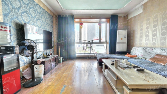 成华大道龙潭路18号院二手房实景图