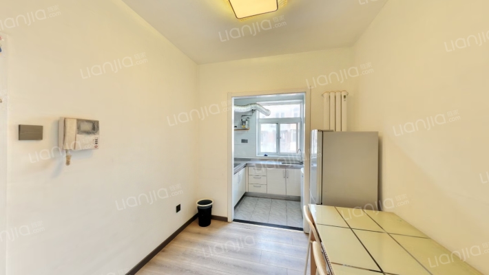 五街电信局宿舍楼二手房实景图