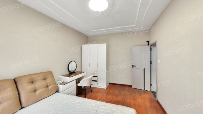 暑袜北一街138号二手房实景图