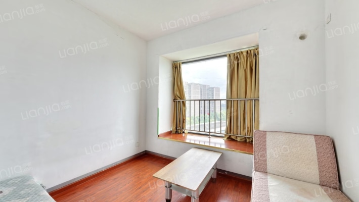 天欣苑二手房实景图