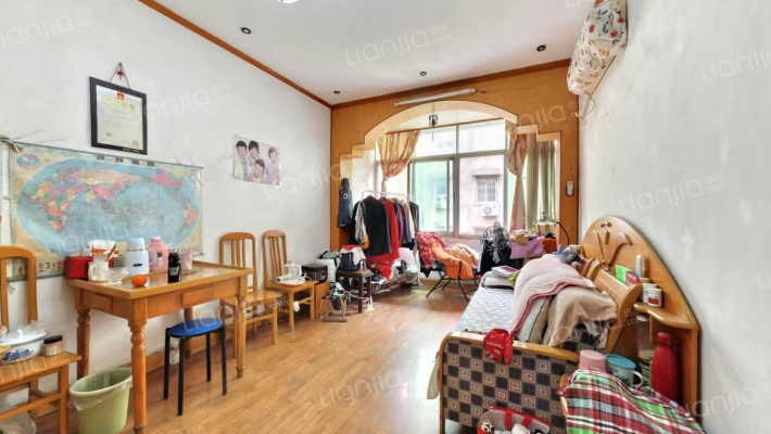 凤凰山小区二手房实景图