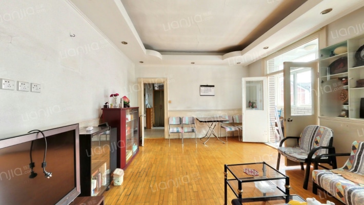 前半壁街35号院二手房实景图