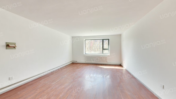 梧泰广场A号楼二手房实景图