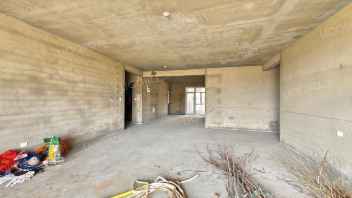 皇骐怡云水岸二手房实景图