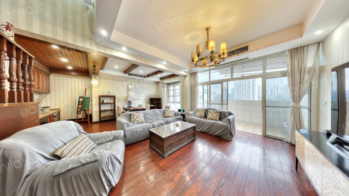 天鹅堡二手房实景图