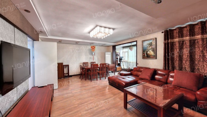 东卫城二手房实景图