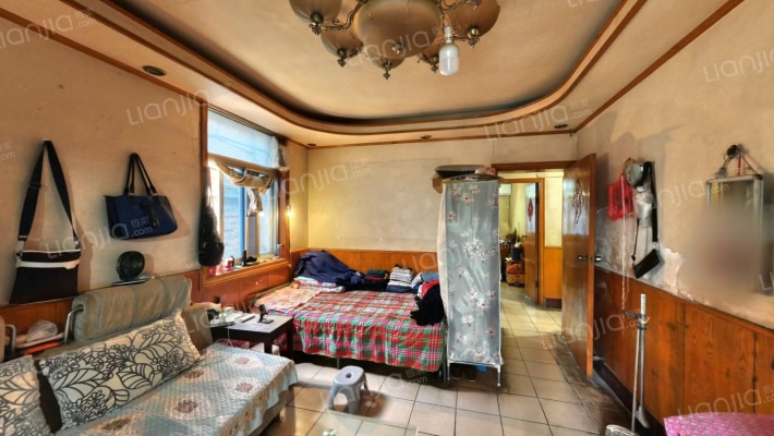 西安电梯厂家属院二手房实景图