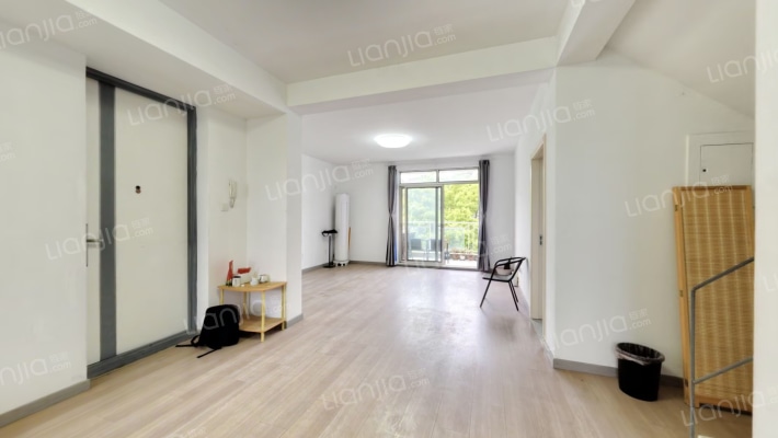 嘉富丽花园二手房实景图