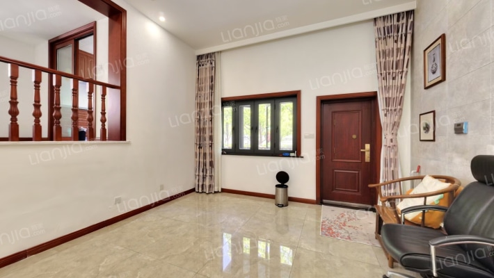 上海诗林(别墅)二手房实景图