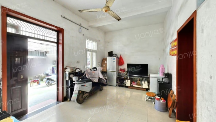 西港街二手房实景图