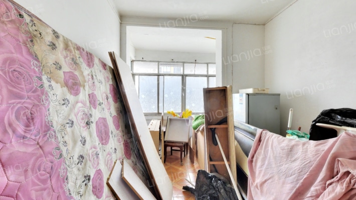 北湖街黄菱苑二手房实景图