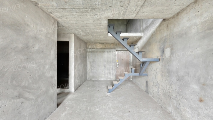 三峡国际51LOFT二手房实景图
