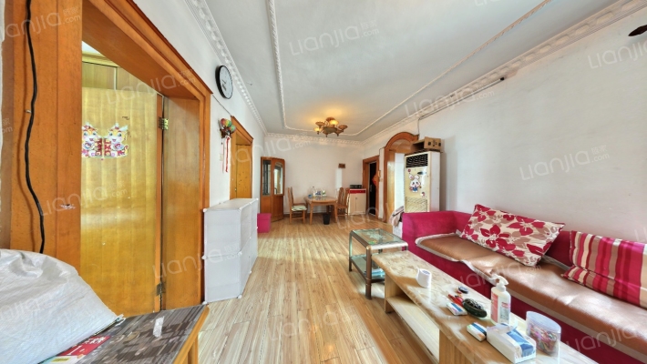 新明小居二手房实景图