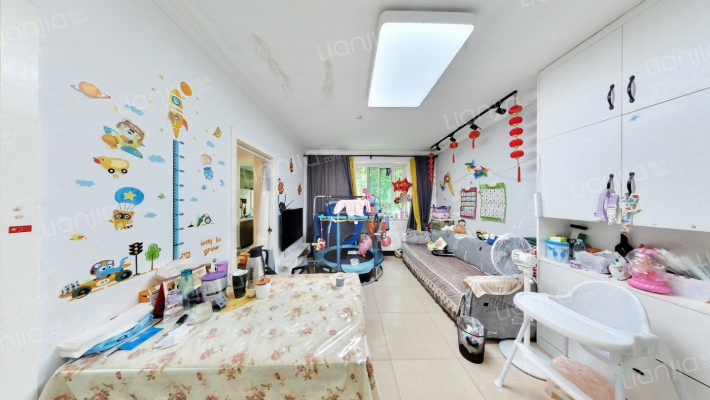 陕八建家属院二手房实景图