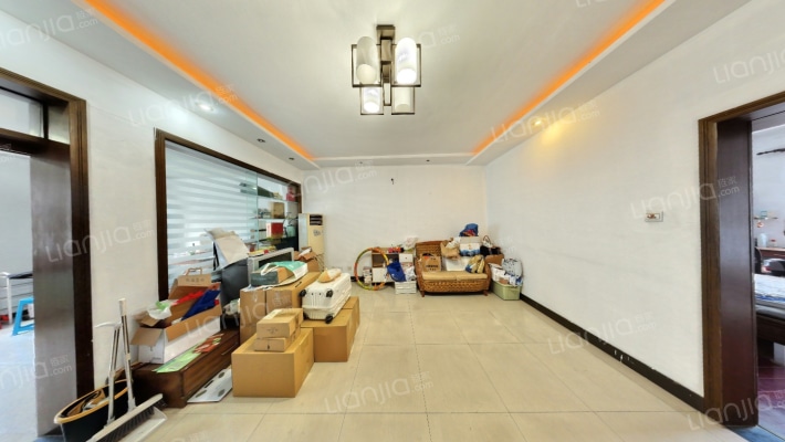 华建汽配城住宅楼二手房实景图