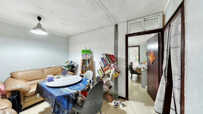 龙跃苑一区二手房实景图