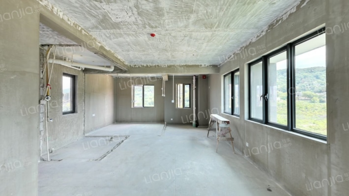 中建和萃雅居二手房实景图