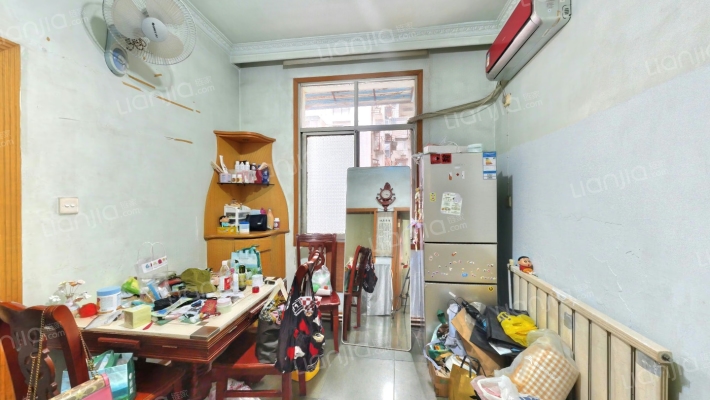 台北三村二手房实景图