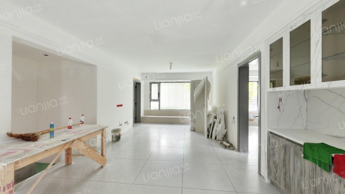 龙湖·御湖境二手房实景图