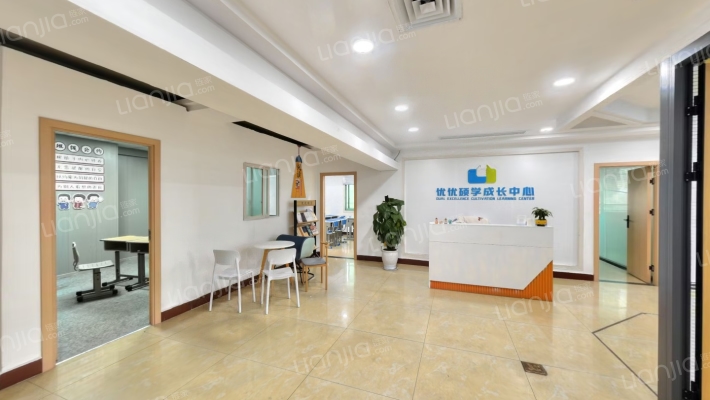 嘉多利广场二手房实景图