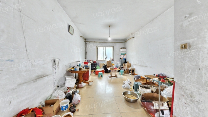中储社区二手房实景图