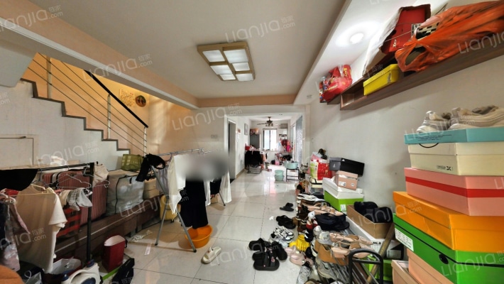 九狮街勤劳巷11号楼二手房实景图