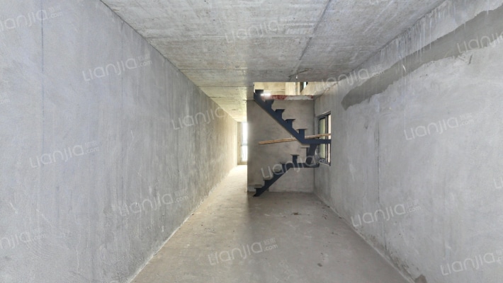 三峡国际51LOFT二手房实景图